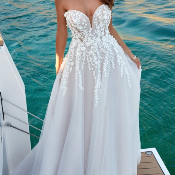 Eddy K Wedding Dress CalindaDR2331